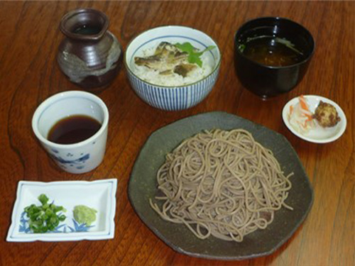 十割盛りそば・玄米タカキビご飯・みそ汁セット